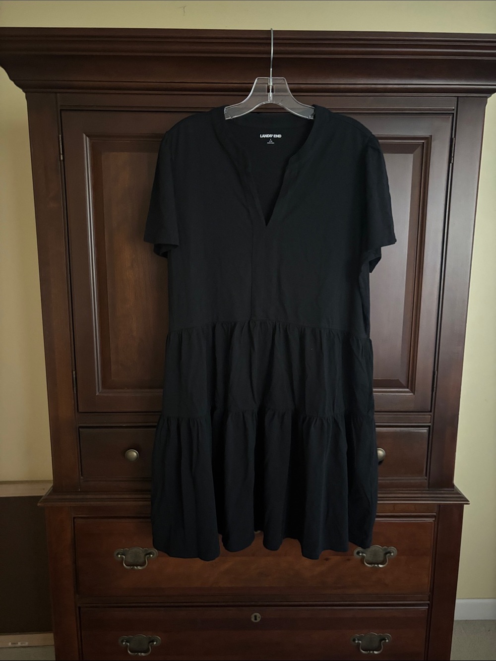 Lands' End Black Tiered V-Neck Short Sleeve Mini Dress